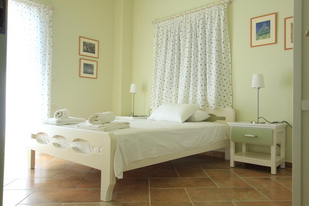 Iliobasilema Studios & Apartments Fiskardo Quarto foto